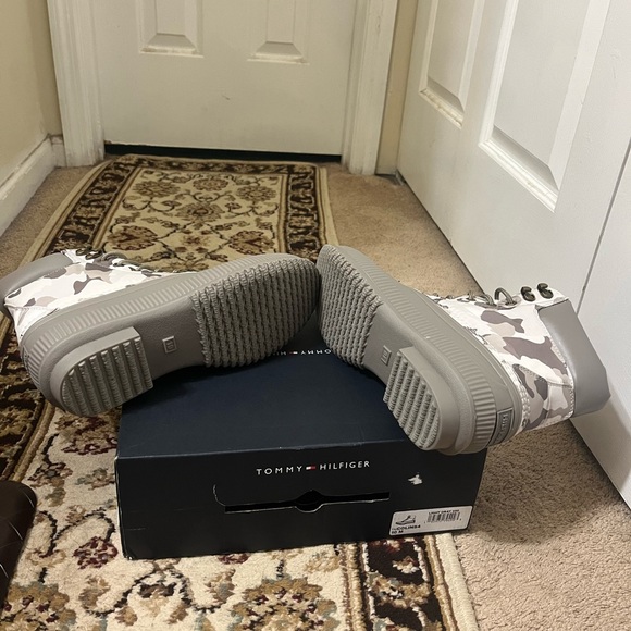 Tommy Hilfiger Men's Colins4 duck Boot Size 10 - Picture 8 of 12